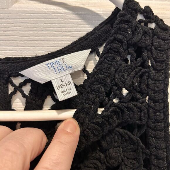 Time and Tru Crochet Yoke‎ Sleeveless Top Black Cotton Modal Size Large Boho - Picture 3 of 7